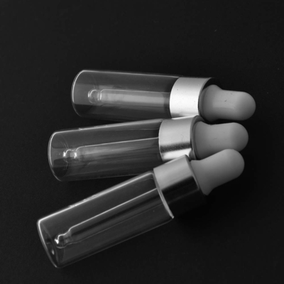 Gümüş Mini 5ml Uçucu Yağ Şişeleri OEM ODM Cam Damlalıklı Şişeler