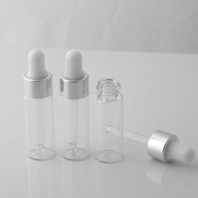Gümüş Mini 5ml Uçucu Yağ Şişeleri OEM ODM Cam Damlalıklı Şişeler